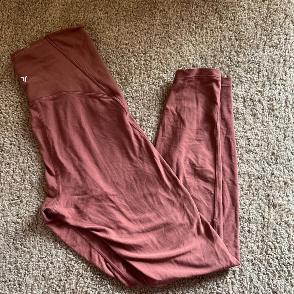 Size medium activewear
